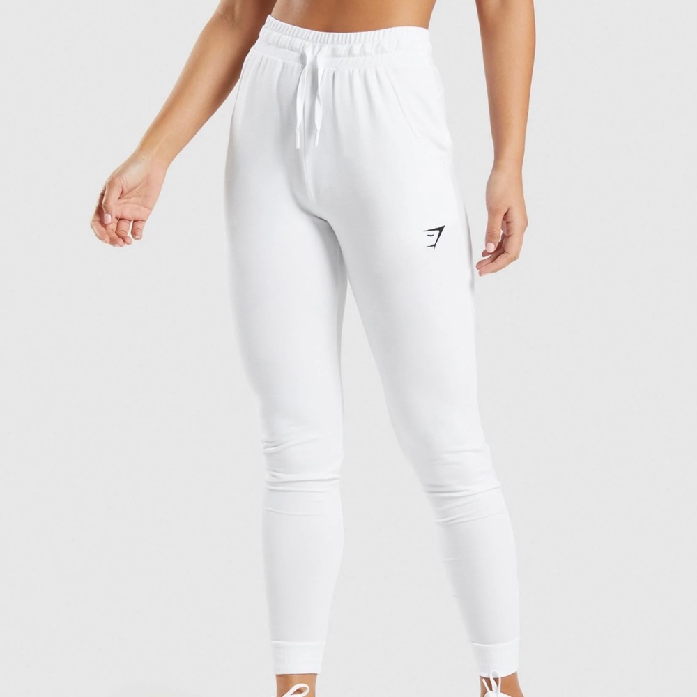 Gymshark Pippa Joggers - White